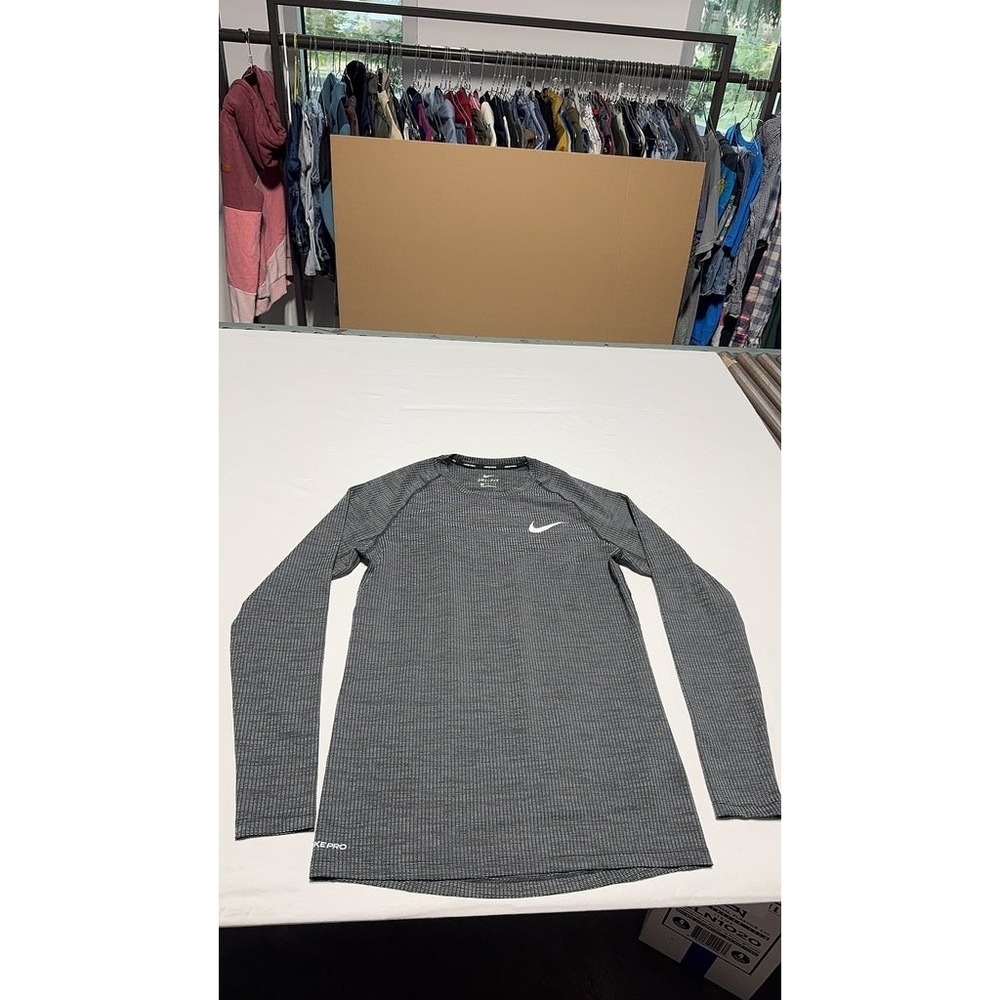 Nike Pro Dri-FIT Mens Long Sleeve Shirt Gray Athletic Training Top Size M